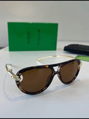 Bottega Veneta Tortoiseshell Aviator Gold Hardware Sunnies